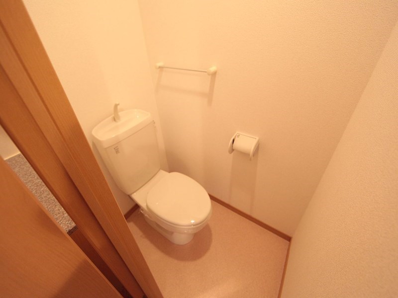 トイレ　洋式トイレ（温水洗浄便座設置可）