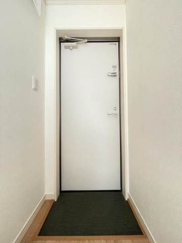 玄関　他号室参考写真