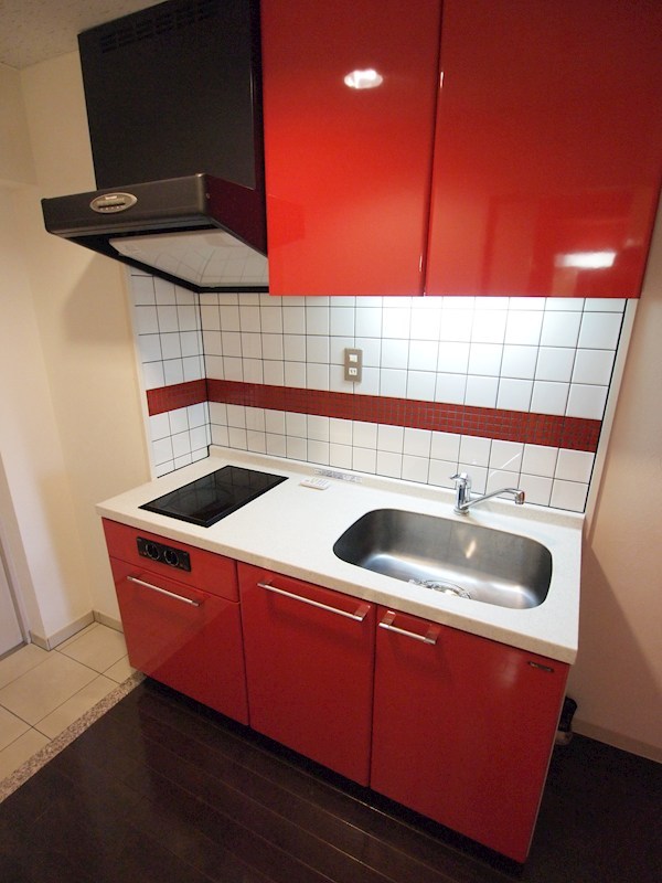 その他設備　キッチン上部収納。