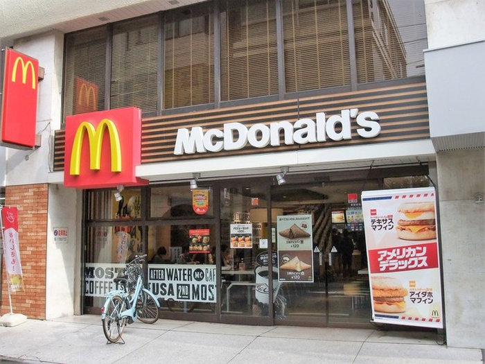 飲食店　マクドナルド代々木店（飲食店）まで227m