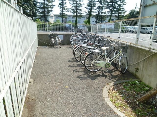 駐車場　★駐輪場★