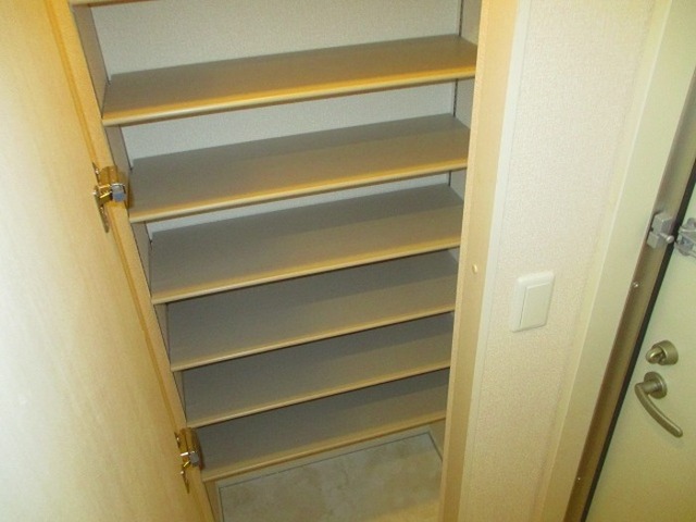 玄関　シューズクローク