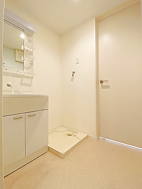 洗面設備　退去前の為、室内写真は202号室のものになります