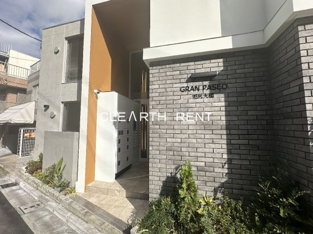 エントランス　【世田谷区池尻の新築デザイナーズマンション】