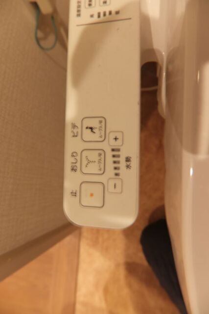 トイレ　※別室の参考写真の為、現況優先です。