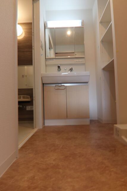 洗面設備　※別室の参考写真の為、現況優先です。