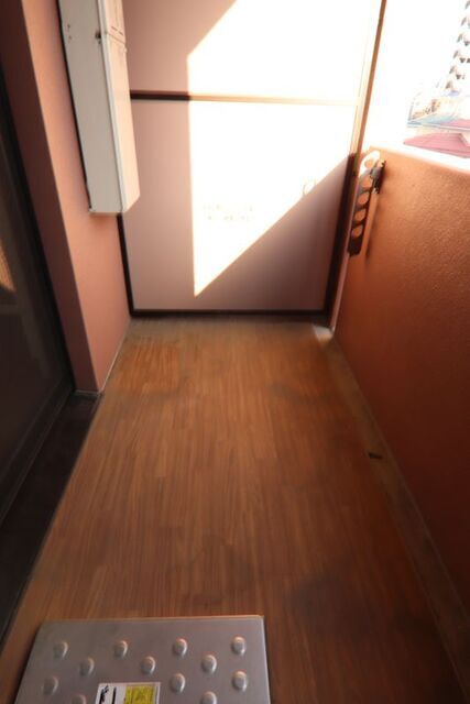 バルコニー　※別室の参考写真の為、現況優先です。