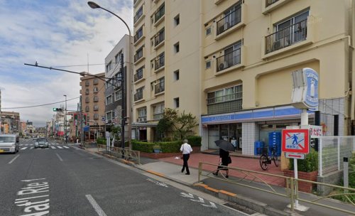 コンビニ　ローソン 南馬込五丁目店（コンビニ）まで318m