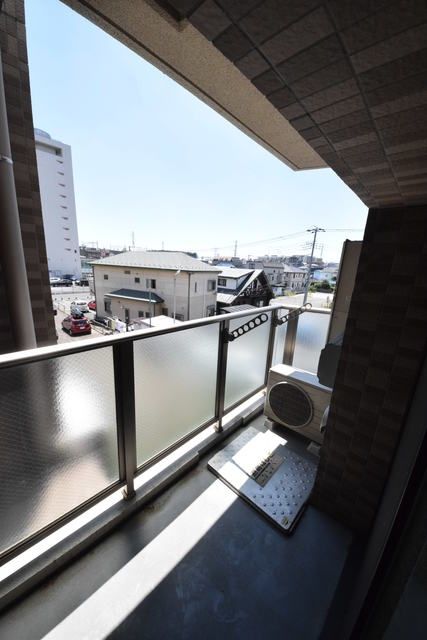 バルコニー　バルコニー完備