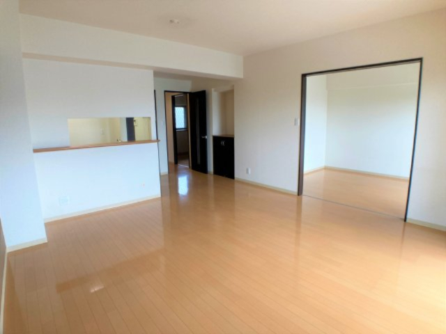 居室・リビング　別号室の写真となります