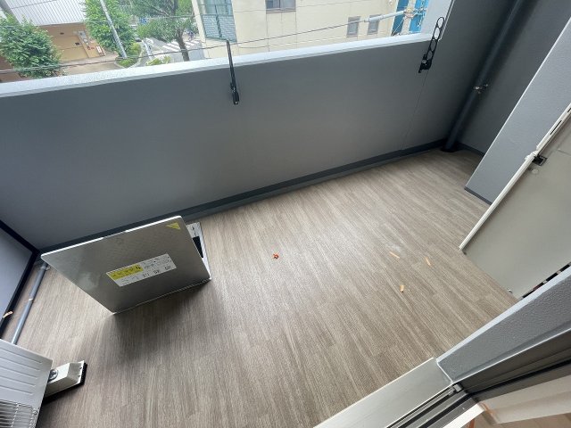 バルコニー　外からの目が気にならないバルコニーで洗濯物が干せます