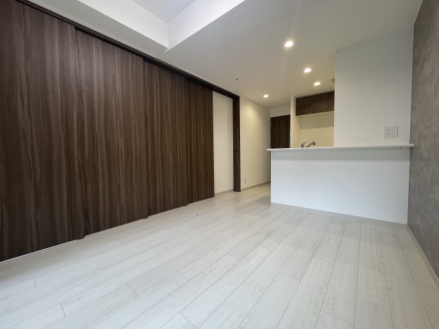 居室・リビング　こちらのリビングで趣味の時間をお楽しみください