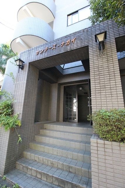 エントランス　★お問い合わせはタウンハウジングまで★