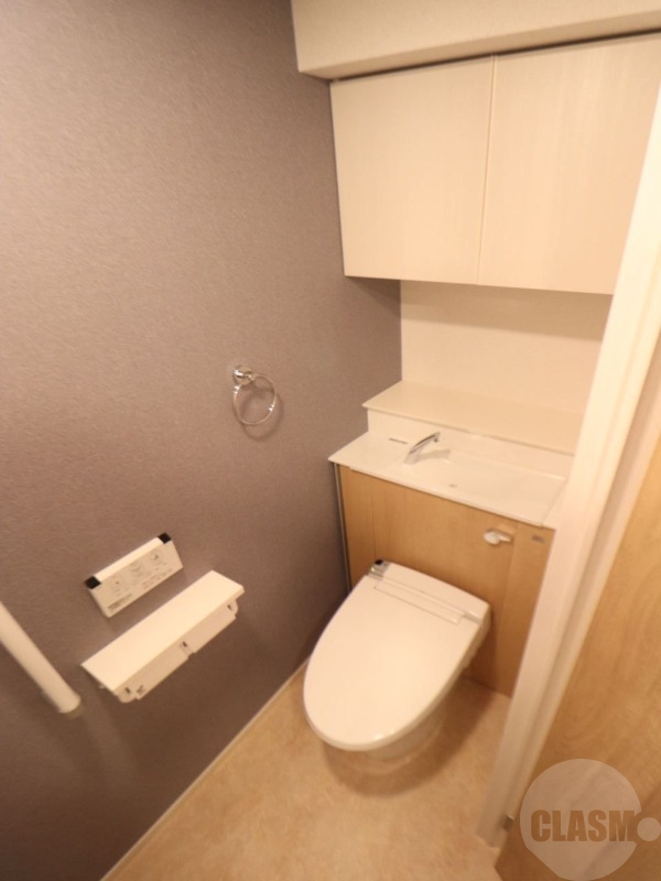 トイレ　温水洗浄便座