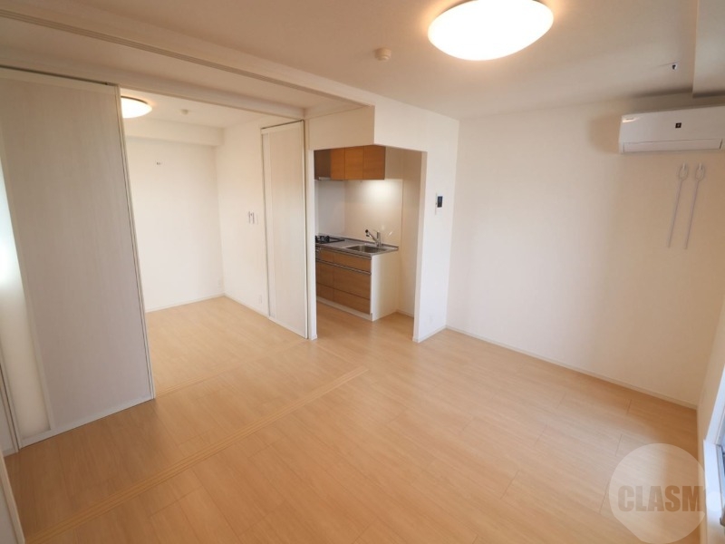 居室・リビング　１０．８帖のリビングルーム