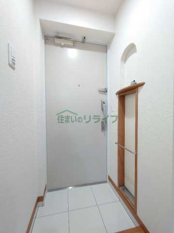 玄関　WellCasa蚕糸の森公園