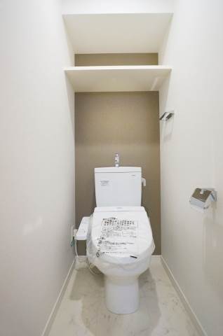 トイレ　別号室