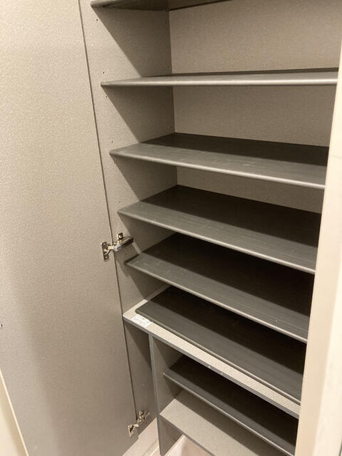 玄関　シューズボックス