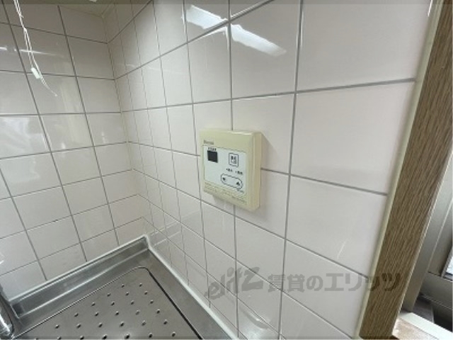 その他設備　給湯器リモコン