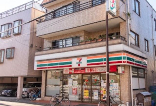 コンビニ　セブンイレブン笹塚店（コンビニ）まで184m