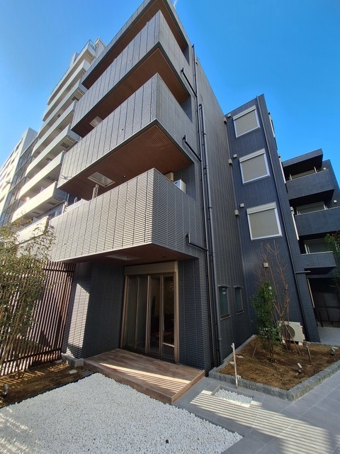 建物外観　★駅近★シニア向け賃貸住宅ヘーベルVillage★