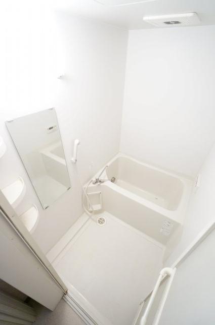 バス・シャワールーム　※同タイプの写真です。