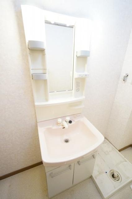 洗面設備　※同タイプの写真です。