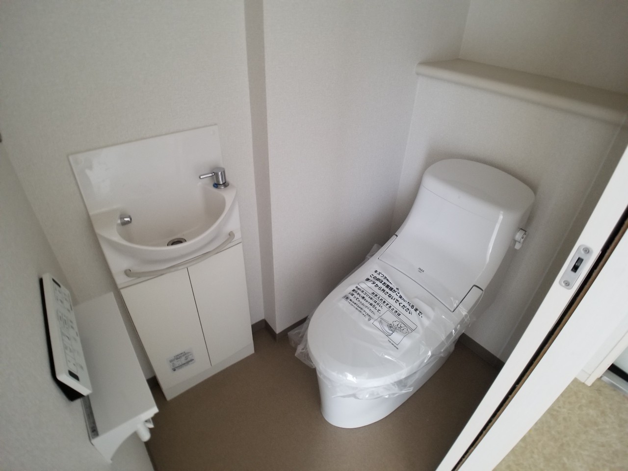 トイレ　同施工会社施工物件の参考写真になります※現況優先