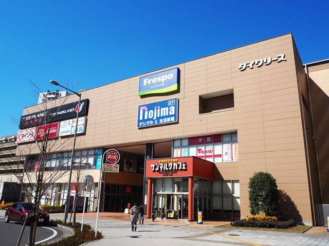 ショッピングセンター　フレスポ八潮（ショッピングセンター）まで1401m