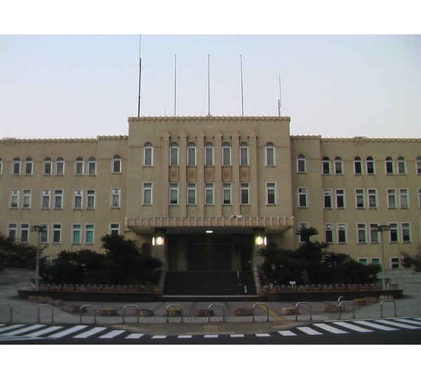 役所　和歌山県庁（役所）まで2503m