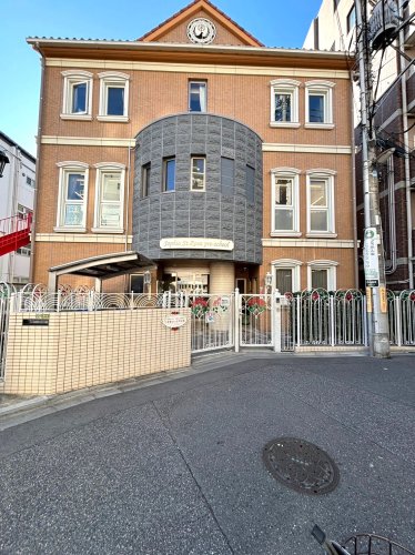 幼稚園・保育園　上智聖ローザ保育園（幼稚園・保育園）まで406m