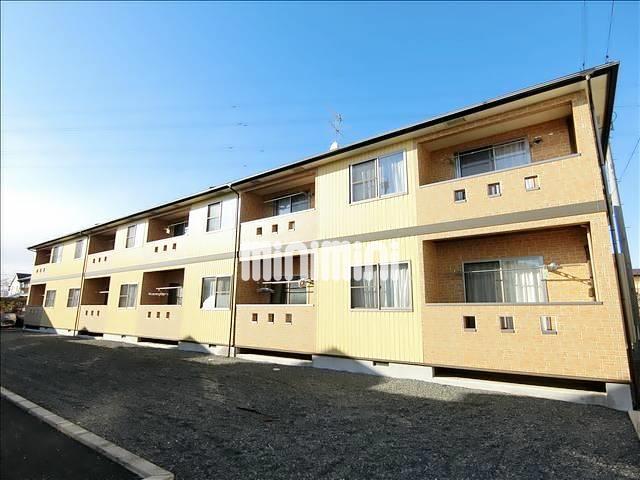 建物外観　１棟１０戸のアパート。