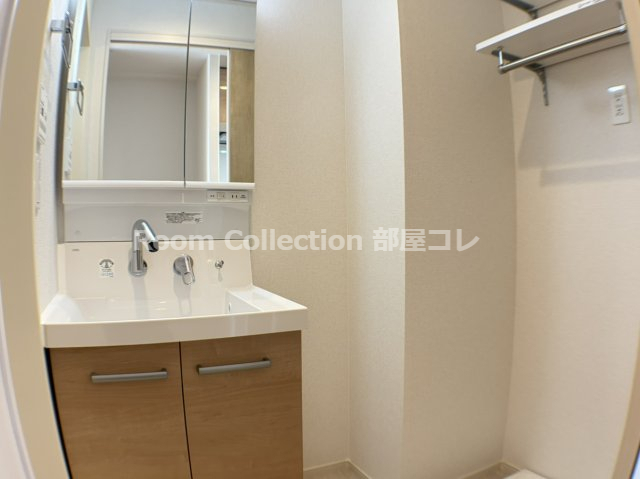 洗面設備　同物件他部屋写真 反転の場合有現況優先