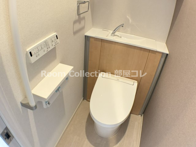 トイレ　同物件他部屋写真 反転の場合有現況優先