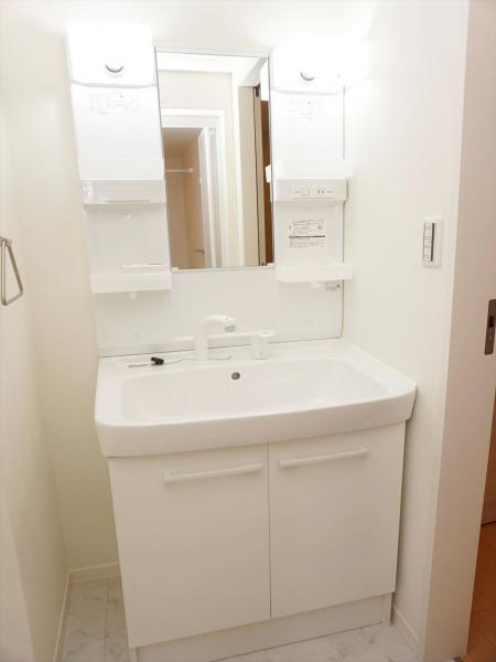 洗面設備　洗面所