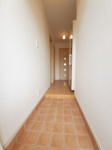 玄関　シンプルで使いやすい玄関です
