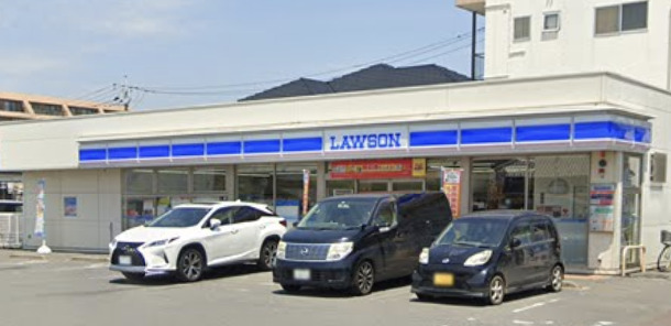 コンビニ　ローソン 松戸六実駅前店（コンビニ）まで291m