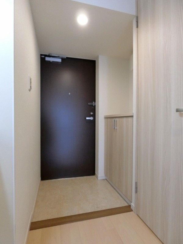 玄関　図面と現状に相違がある場合には現状を優先