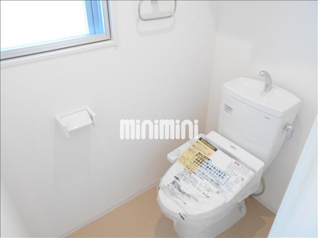 トイレ　温水洗浄便座付きのトイレ