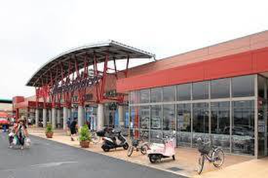 ショッピングセンター　ウニクス南古谷店（ショッピングセンター）まで600m