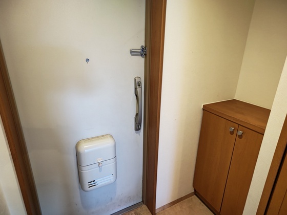 玄関　※別部屋の写真です