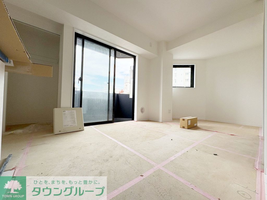 居室・リビング　現地待ち合わせ歓迎♪お問合せはタウンハウジングまで！