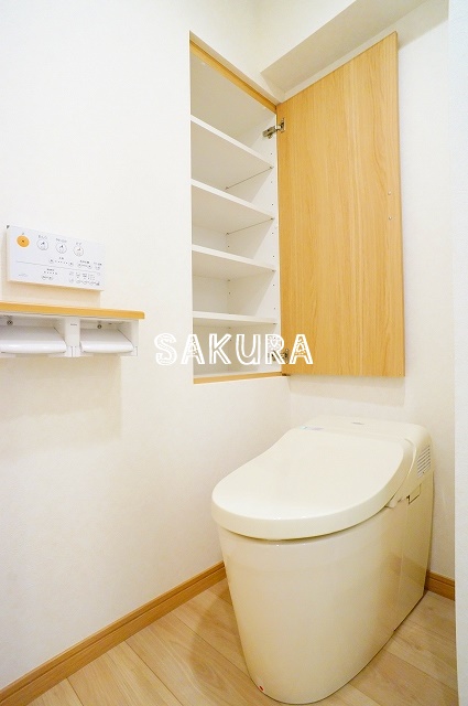 トイレ　嬉しい温水洗浄便座♪