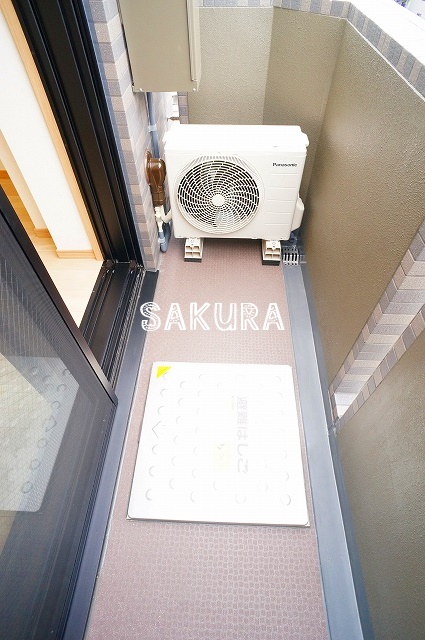 バルコニー　暖かな日差しのふりそそぐバルコニー♪