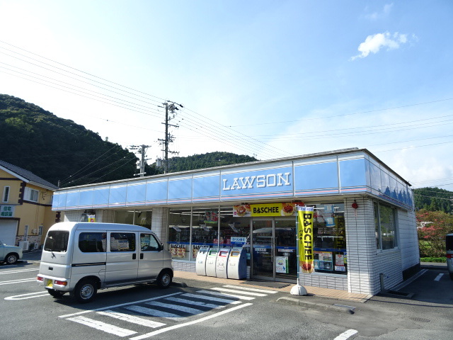 コンビニ　ローソン（コンビニ）まで1748m