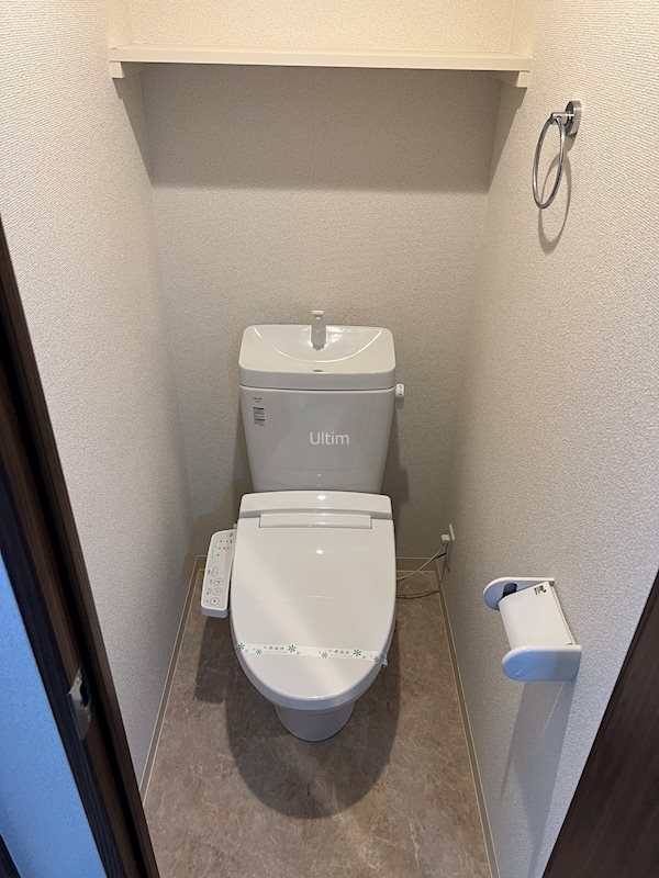 トイレ　※同タイプの他のお部屋です