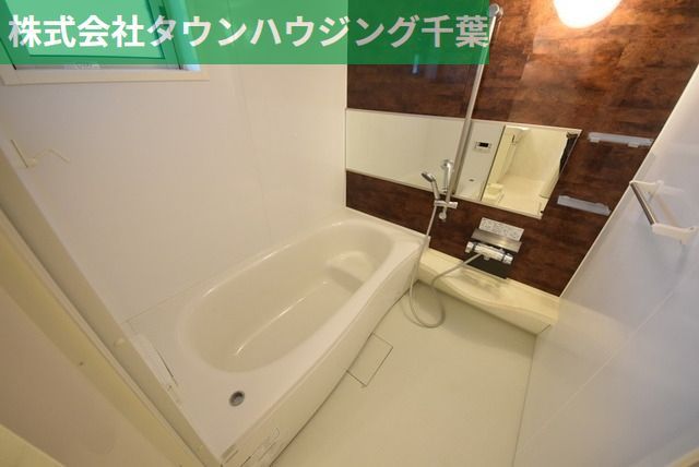 バス・シャワールーム　イメージ。別号室写真です。