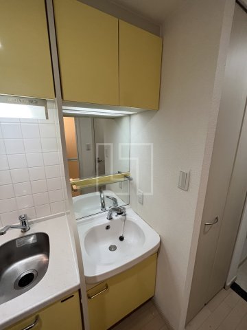 洗面設備　プレサンス難波リバーオアシス　独立洗面台