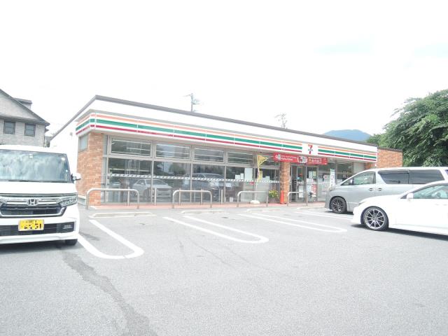 コンビニ　セブンイレブン（コンビニ）まで1091m