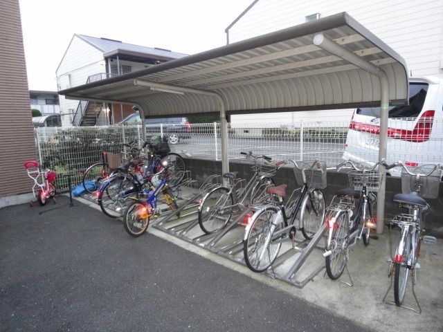 その他共有部分　♪屋根付き駐輪場♪